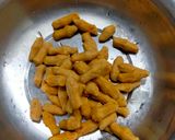 A picture of step 2 of Guvar Muthiya (cluster beans).