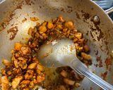 A picture of step 4 of Paneer lasooni.