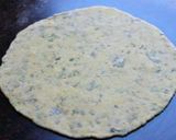 A picture of step 4 of Methi thepla.