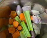 Foto del paso 1 de la receta Salsa para carne con chalotas y vino tinto