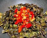 Foto langkah ke 3 dari resep Kailan tumis krispi.