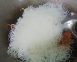 Foto langkah ke 1 dari resep Pastel isi bihun.
