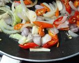 Foto langkah ke 3 dari resep Telur Ceplok Kecap.
