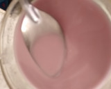 Foto del paso 2 de la receta: Atole de fresa (de sobrecito)