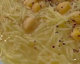 Foto del paso 6 de la receta: Sopa de cocido madrileño con garbanzos, comino y hierbabuena