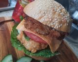 Hình bước làm 4 của món Hamburger bữa tiệc của biển