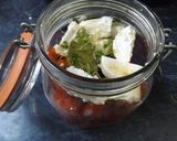 Foto del paso 2 de la receta Tomates marinados con queso de cabra