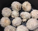 A picture of step 6 of Sriracha Mushrooms.