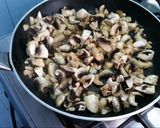 Foto del paso 7 de la receta Ensalada Tibia con un Salteado de Pollo con Champiñones