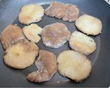 Foto del passaggio 3 della ricetta Scaloppine di seitan ai funghi 🍄 🇺🇦☮️🏳️‍🌈