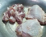 รูปขั้นตอนการทำที่ 1 ของ บะหมี่หยกไก่และกระดูกอ่อนตุ๋นเต้าซี่