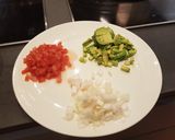Foto del paso 1 de la receta: Tartar atún rojo y maracuyá