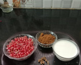 ஆரோக்கியமான நாட்டு சர்க்கரை மாதுளை ஜூஸ் (Maathulai juice recipe in tamil) ரெசிபி ஸ்டேப் 1 புகைப்படம்