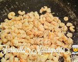 Foto del passaggio 3 della ricetta Nuovo risotto mare e monti funghi e gamberi fatto a modo mio 👩‍🍳🇮🇹🌍🏡🌇🦁💝