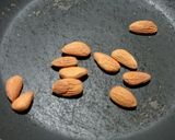 A picture of step 1 of Espinacas a la Catalana.