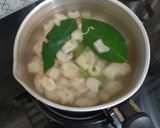 Foto langkah ke 1 dari resep Oseng Kikil Pedas Manis.