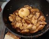 Foto langkah ke 3 dari resep Nasi Tim Ayam Jamur.