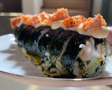 Foto langkah ke 9 dari resep Salmon Sushi Roll.