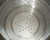 A picture of step 1 of Steamed omelette.