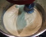 A picture of step 5 of New York cheesecake.