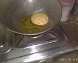मूंग दाल की पूड़ी टमाटर की खट्टी मीठी चटनी(Moongdal ki puri tamatar ki khatti meethi chutney recipe रेसिपी चरण 2 फोटो