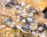 Foto del paso 2 de la receta: Fabas con berberechos