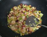A picture of step 6 of Fried Bee Hoon.