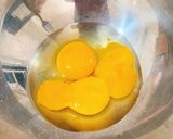 Hình bước làm 3 của món Bánh Canelé