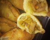 Foto langkah ke 7 dari resep Karipap Ragout Capesis Chili Shrimp Paste 😁.