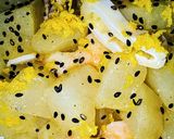 Foto del paso 8 de la receta: Ensalada tibia de calamar, langostinos, patatas y con emulsión de vinagreta de limón