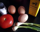 Une image de l'étape 1 de Omelette à la colombienne - Huevos Pericos.