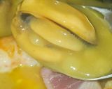 Foto del paso 9 de la receta: Bisque de Langostinos, Chirlas, Mejillones, Dorada y Atún Rojo