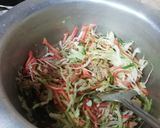 A picture of step 4 of Chicken chowmein.