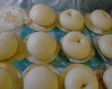 Foto langkah ke 5 dari resep Bomboloni Empuk isian Cokelat.