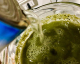 Foto del paso 5 de la receta: Salsa verde de zapallito y acelga