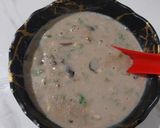 A picture of step 3 of Mushroom and Dil soup.