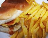 A picture of step 7 of Egg burger.