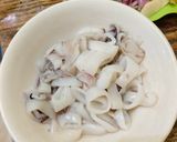 Foto langkah ke 1 dari resep Tumis Cumi Cabe Ijo.
