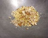 A picture of step 2 of Dates crunchy bite/ laddu.