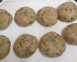 A picture of step 4 of Punjabi aloo tikki.