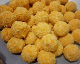 Foto langkah ke 4 dari resep Bola ubi coklat lumer.