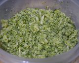 Foto del paso 3 de la receta Tortitas de brócoli al pesto