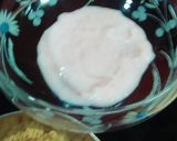 A picture of step 2 of Mango trifle delight.