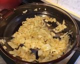 Une image de l'étape 3 de Gratin de pommes de terre et carottes à la crème et fromage.