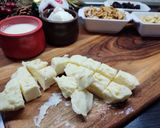Foto del paso 2 de la receta: Turrón de queso camembert con arándanos y nueces