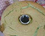 Foto langkah ke 7 dari resep Pandan Oreo Chiffon Cake.