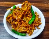A picture of step 3 of Crispy Onion Pakoda.