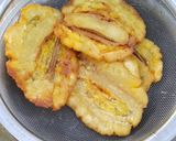 Foto langkah ke 10 dari resep Pisang Goreng Sambal Terasi.
