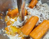 Foto del paso 2 de la receta: Relleno base de pollo con aceitunas