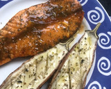 Foto del paso 6 de la receta: Salmón al horno en salsa de mostaza y miel, con berenjenas asadas